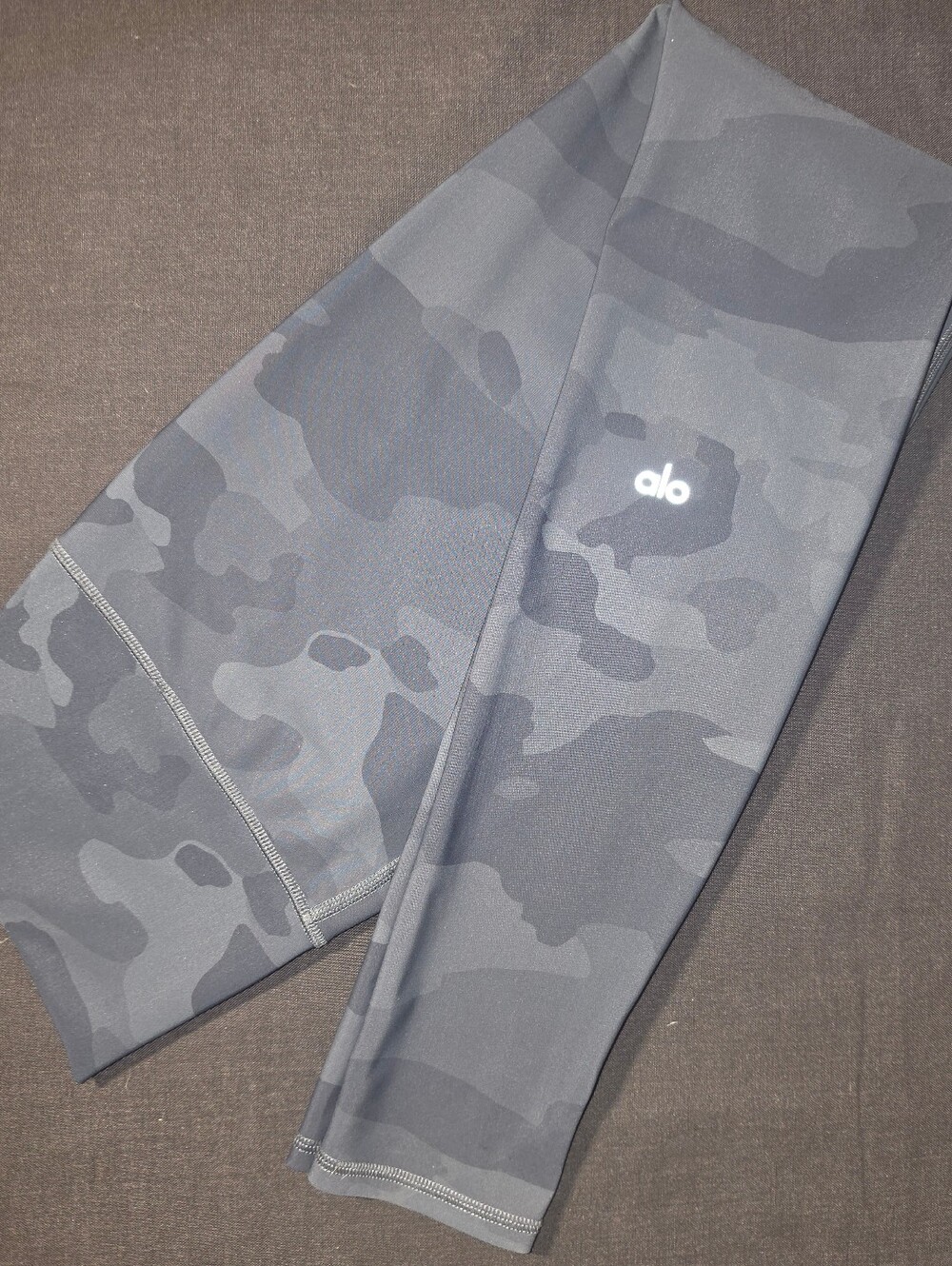 ALO Yoga Gray Camouflage Leggings - Gray